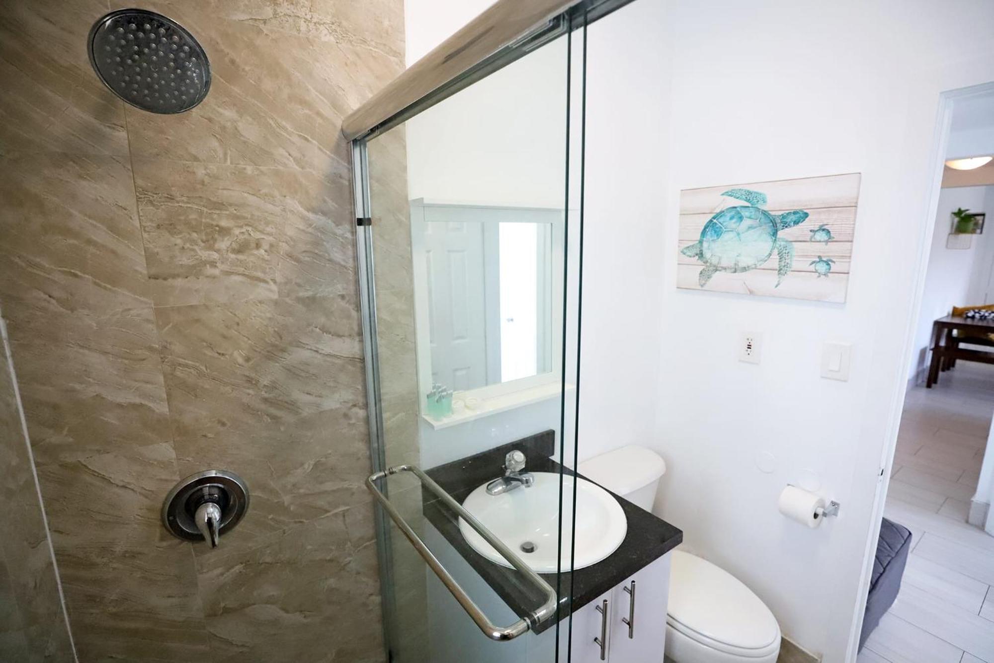 2 Bedroom Apartment 3 Minute Walk To South Beach & Ocean Drive Miami Beach Exteriör bild