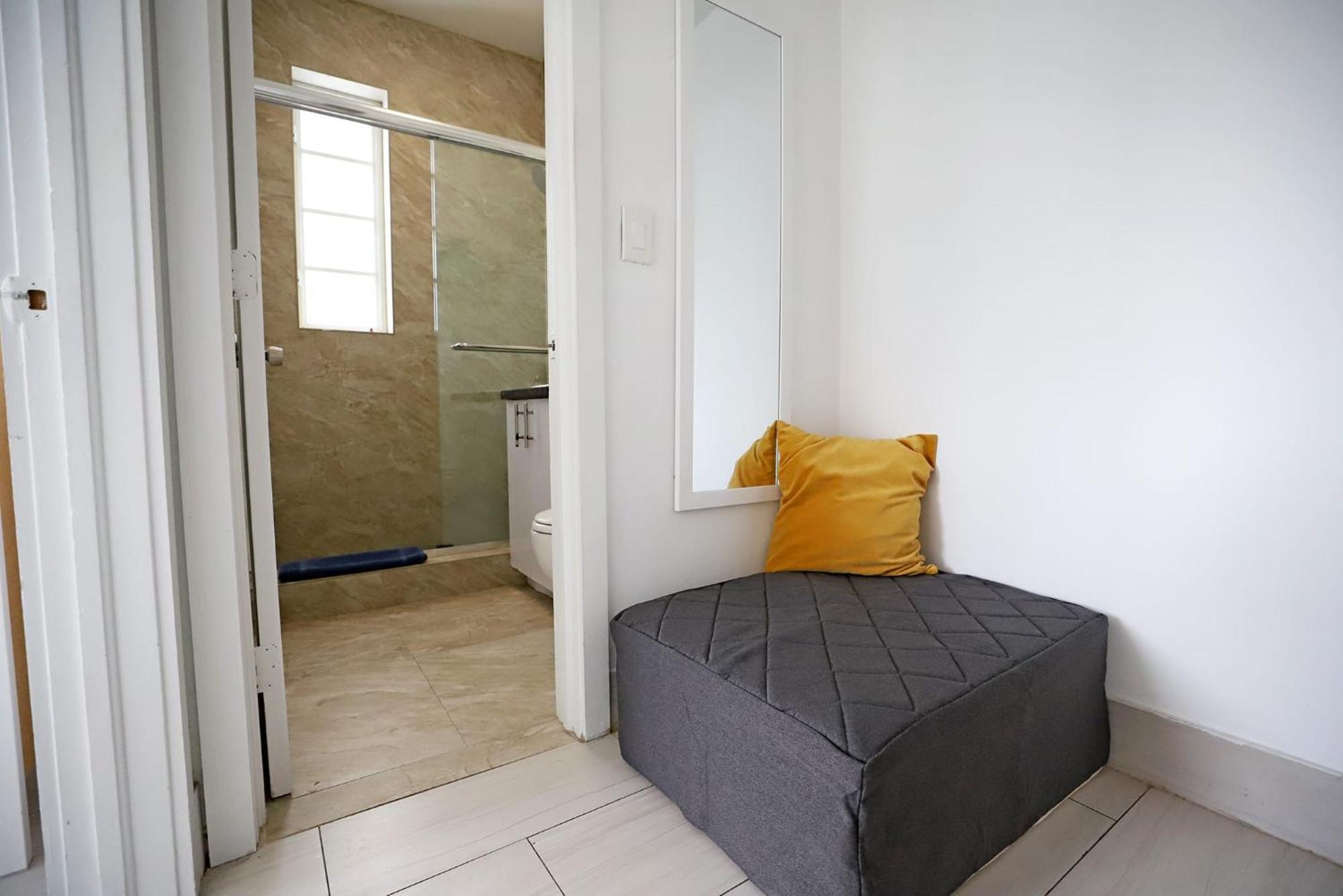 2 Bedroom Apartment 3 Minute Walk To South Beach & Ocean Drive Miami Beach Exteriör bild