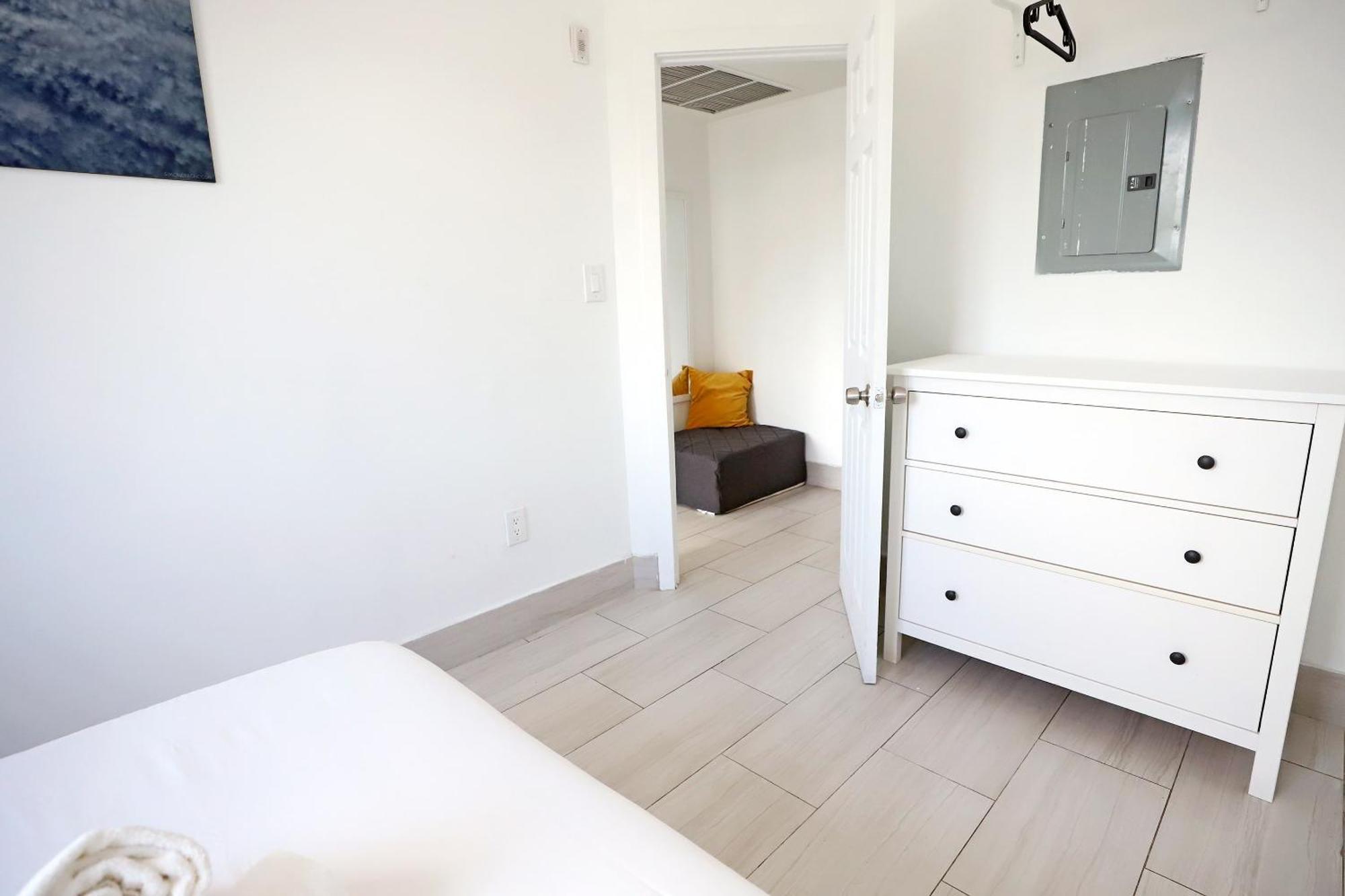 2 Bedroom Apartment 3 Minute Walk To South Beach & Ocean Drive Miami Beach Exteriör bild