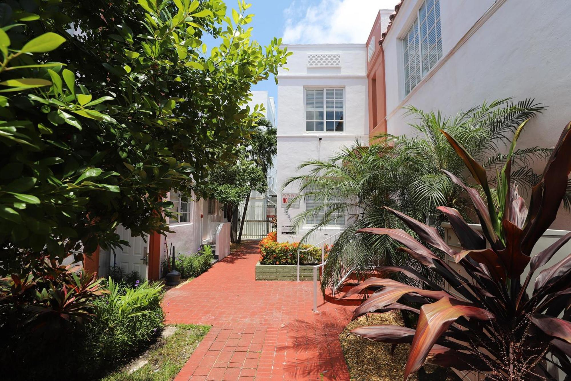 2 Bedroom Apartment 3 Minute Walk To South Beach & Ocean Drive Miami Beach Exteriör bild